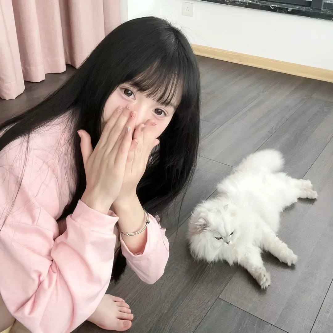 提剑映桃花